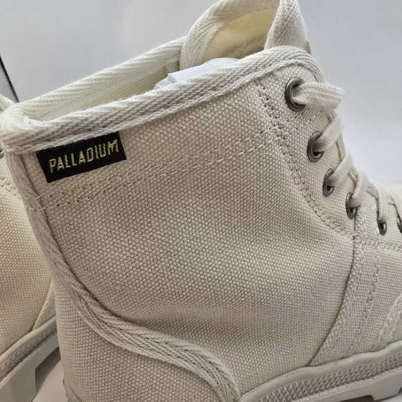 Palladium Pallabrouse Womens Boots Star White 90069-116-M US W 5.5 NWOB. - Picture 3 of 10